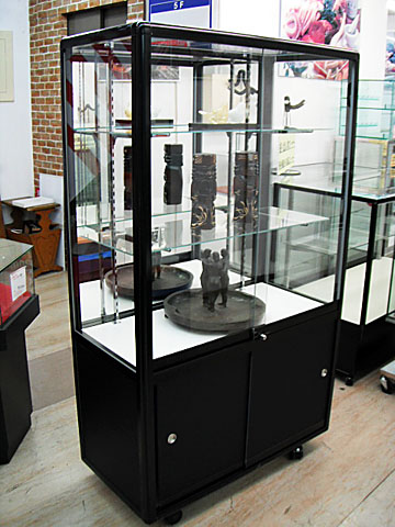 店舗用什器・デラックスショーケース【ショーケース販売の徳山】