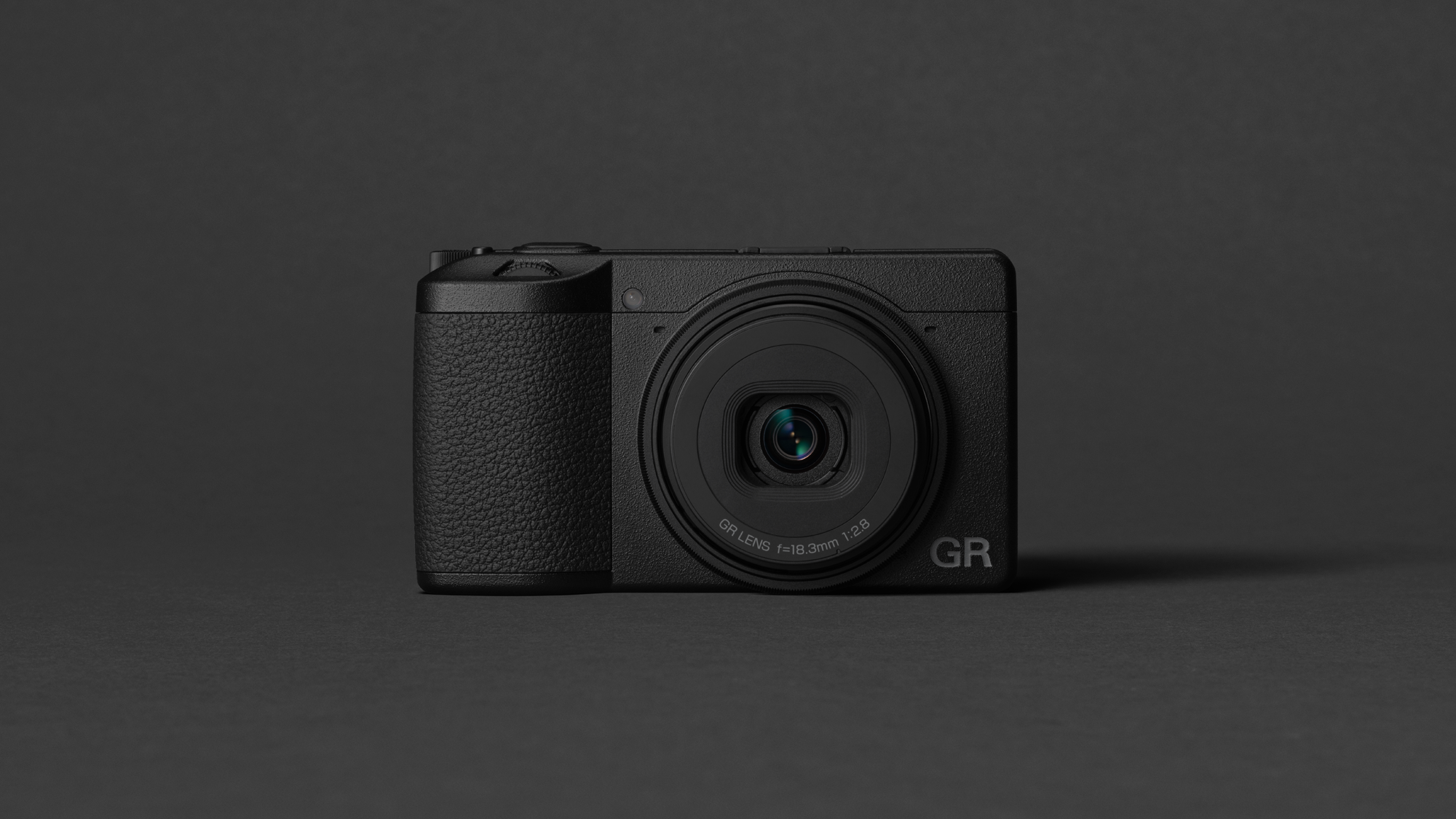 RICOH GRⅢ | Works | スタンダード通信社