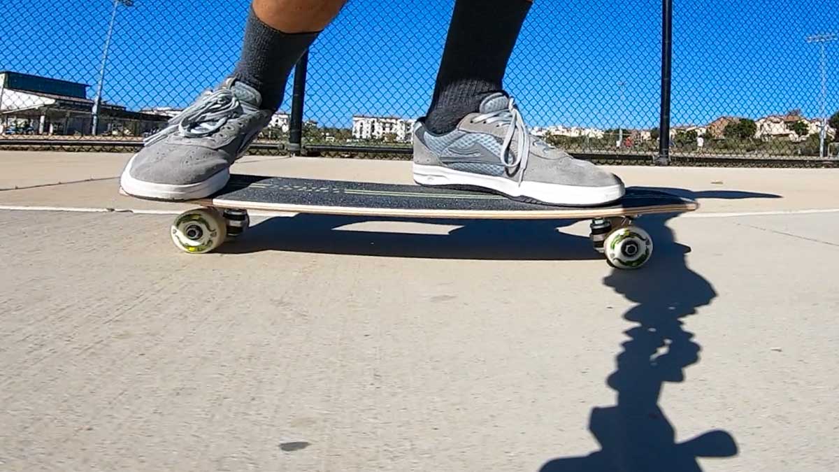 スケートボード Polarizer trucks POLARIZER TRUCKS– The Heated Wheel