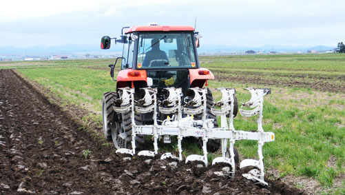 浅耕リバーシブルプラウ R125 / 126AACP2 | スガノ農機株式会社（SUGANO）