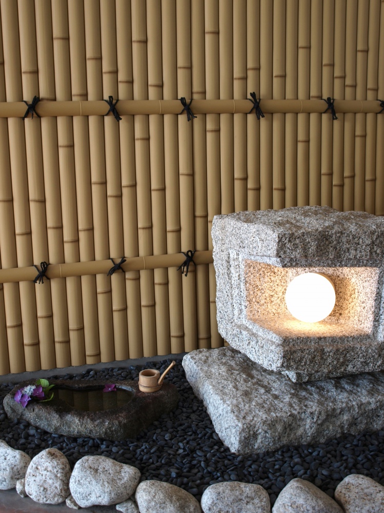 石あかり№20の製品案内愛知県岡崎市の石灯篭・水鉢蹲など石材製品の