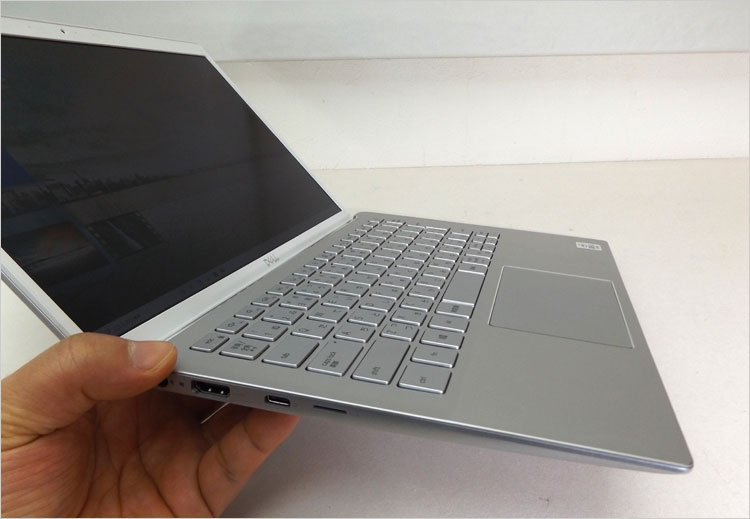 DELL Inspiron 13 5000（5391） 4G/LTEモデルのレビュー