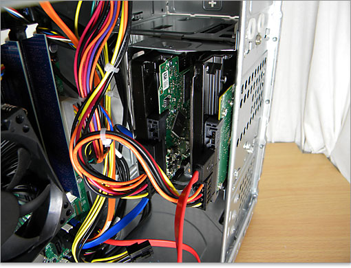 DELL XPS 8300には、SSDとHDDの2台構成がベスト！