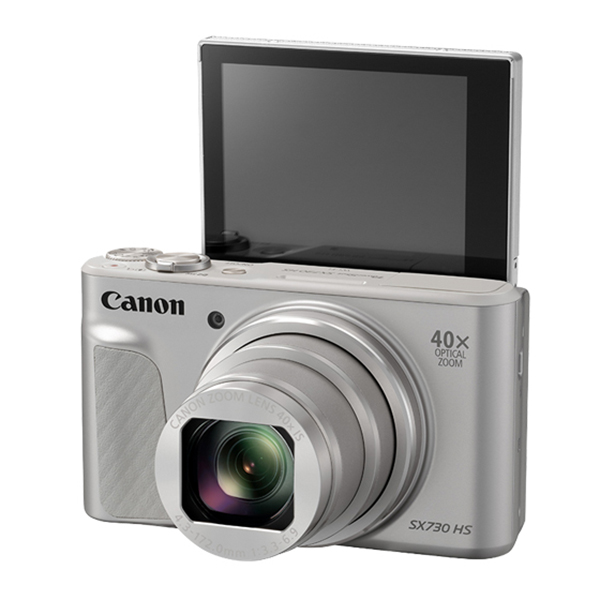 キヤノン、180度回転するチルト式モニター採用で自撮りに便利な