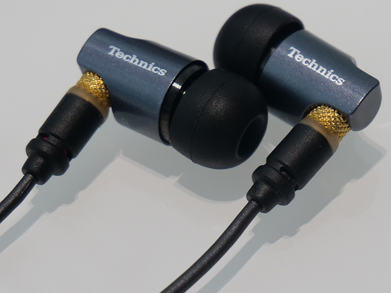 IFA＞テクニクス、ハイエンドイヤホン「EAH-TZ700」発表。新開発
