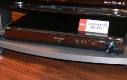 パナソニック、スリムデザイン採用のワイヤレスシアターシステム「SC