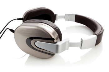 ULTRASONE「edition 8 Palladium」を岩井喬氏が聴く － “唯一の個性”を