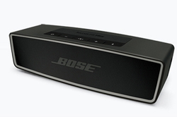 ボーズBluetoothスピーカー“兄弟対決”。最上位「SoundLink III」と小型