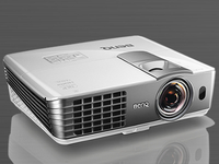 スポーツ、アニメ…BenQホームシアタープロジェクター「HT1070」で好き