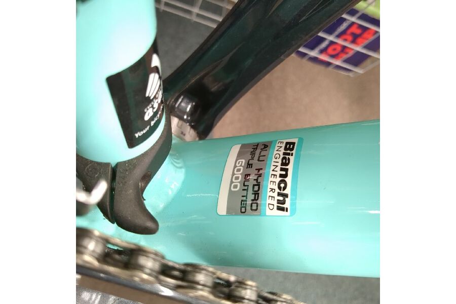 ビアンキのロードバイク、Alu hydro triple butted 6000入荷しました