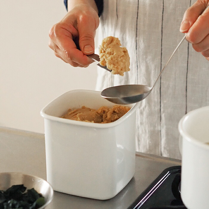 野田琺瑯 ホワイトシリーズ スクウェア L | 食器と料理道具の専門店