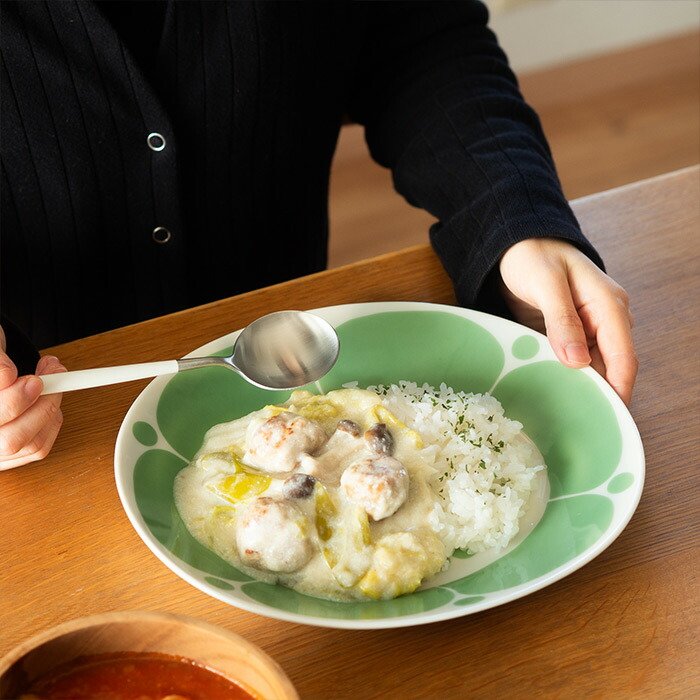 アラビア スンヌンタイ オーバルプレート 22×25cm ライトグリーン