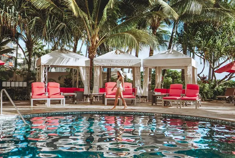 プール＆ビーチ | ハワイ・ワイキキのホテル - ロイヤルハワイアン