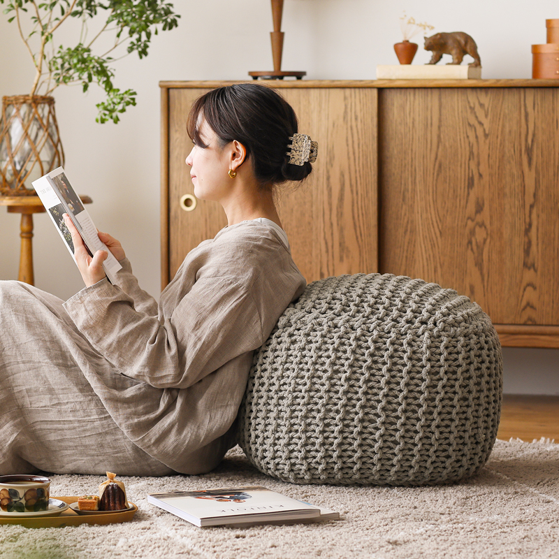 プフとは？ モロッコ発のおしゃれで実用的なクッションスツール ｜家具