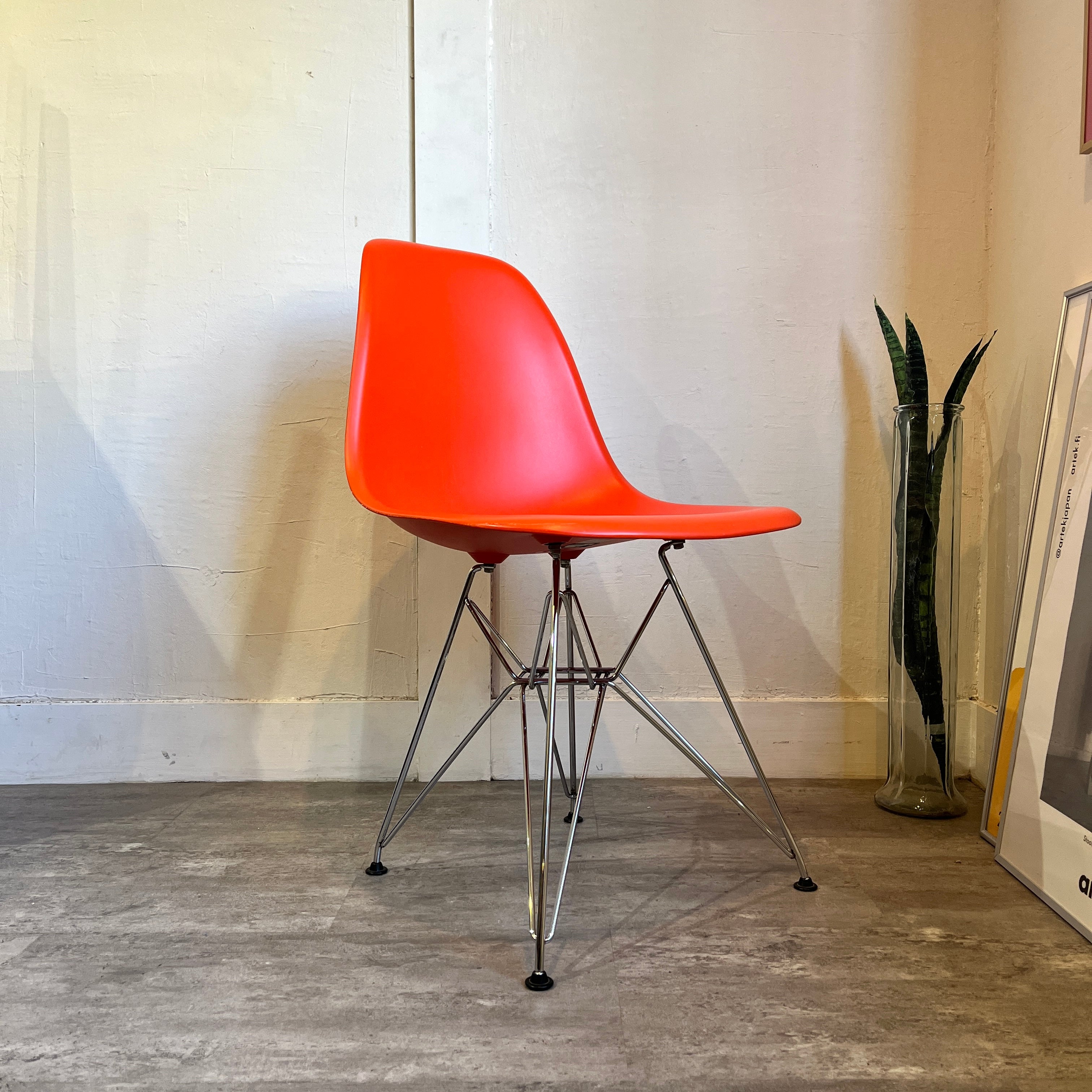 Charles & Ray Eames（チャールズ＆レイ・イームズ）