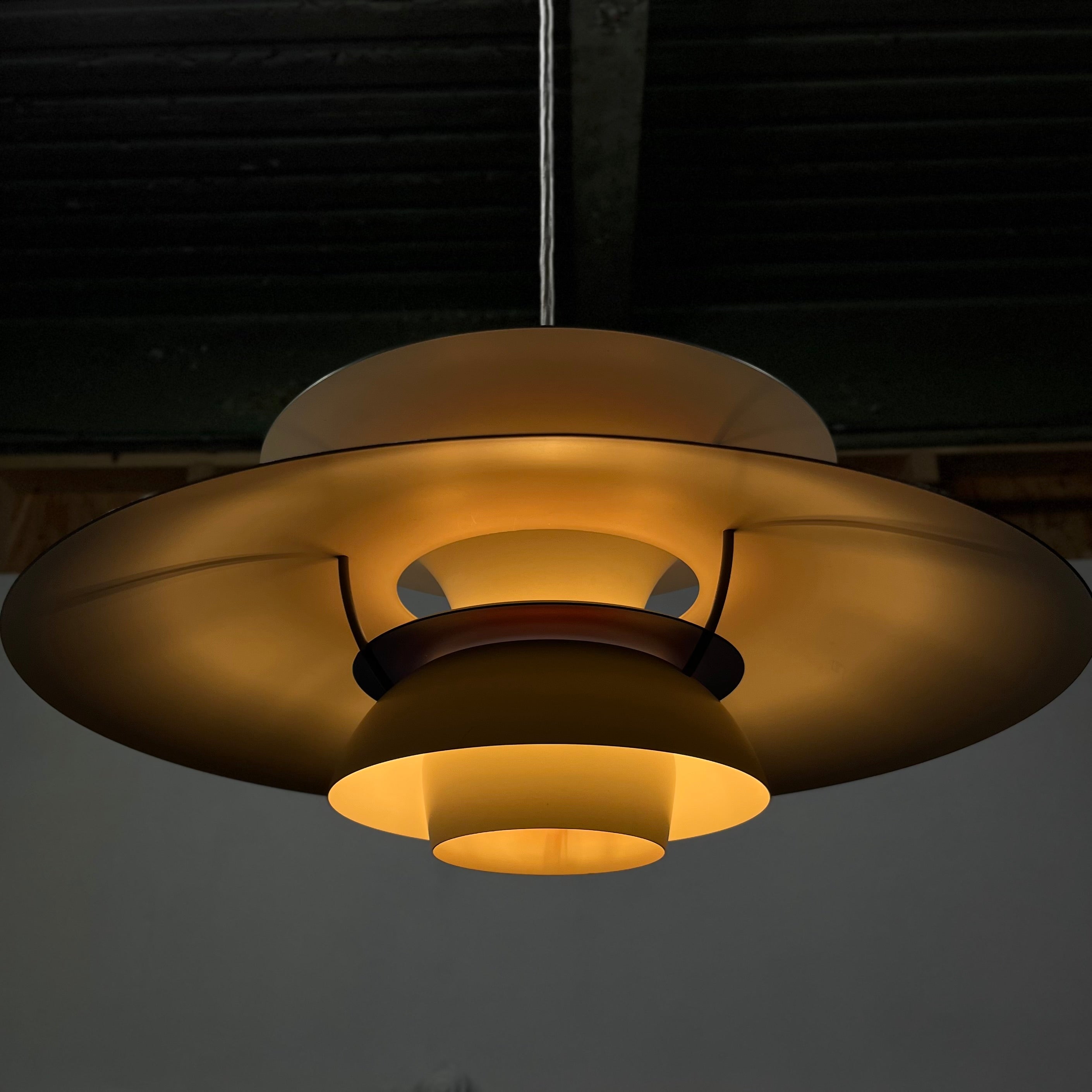 ルイスポールセン / Louis Poulsen PH5 ポール・ヘニングセン