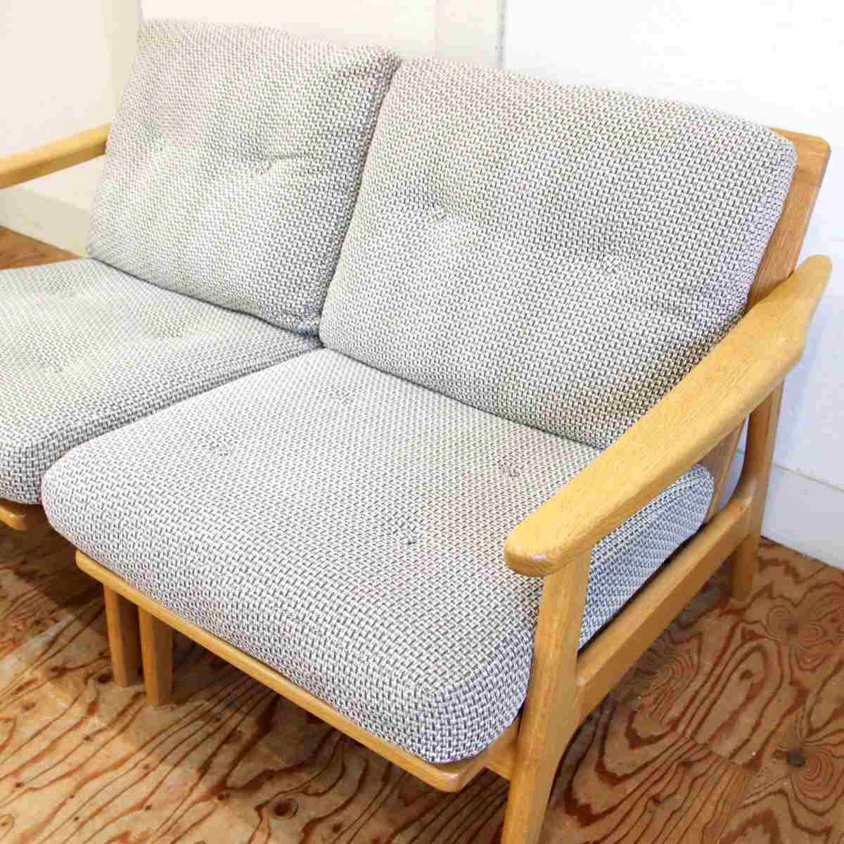 マルニ60 / maruni60 2シーターソファ 二人掛け オークフレーム 中古