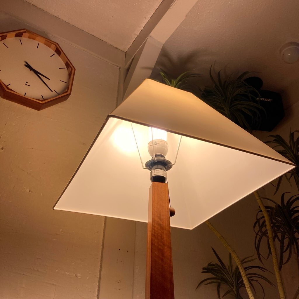 ヤマギワ / YAMAGIWA AUBE フロアスタンドライト SS255H