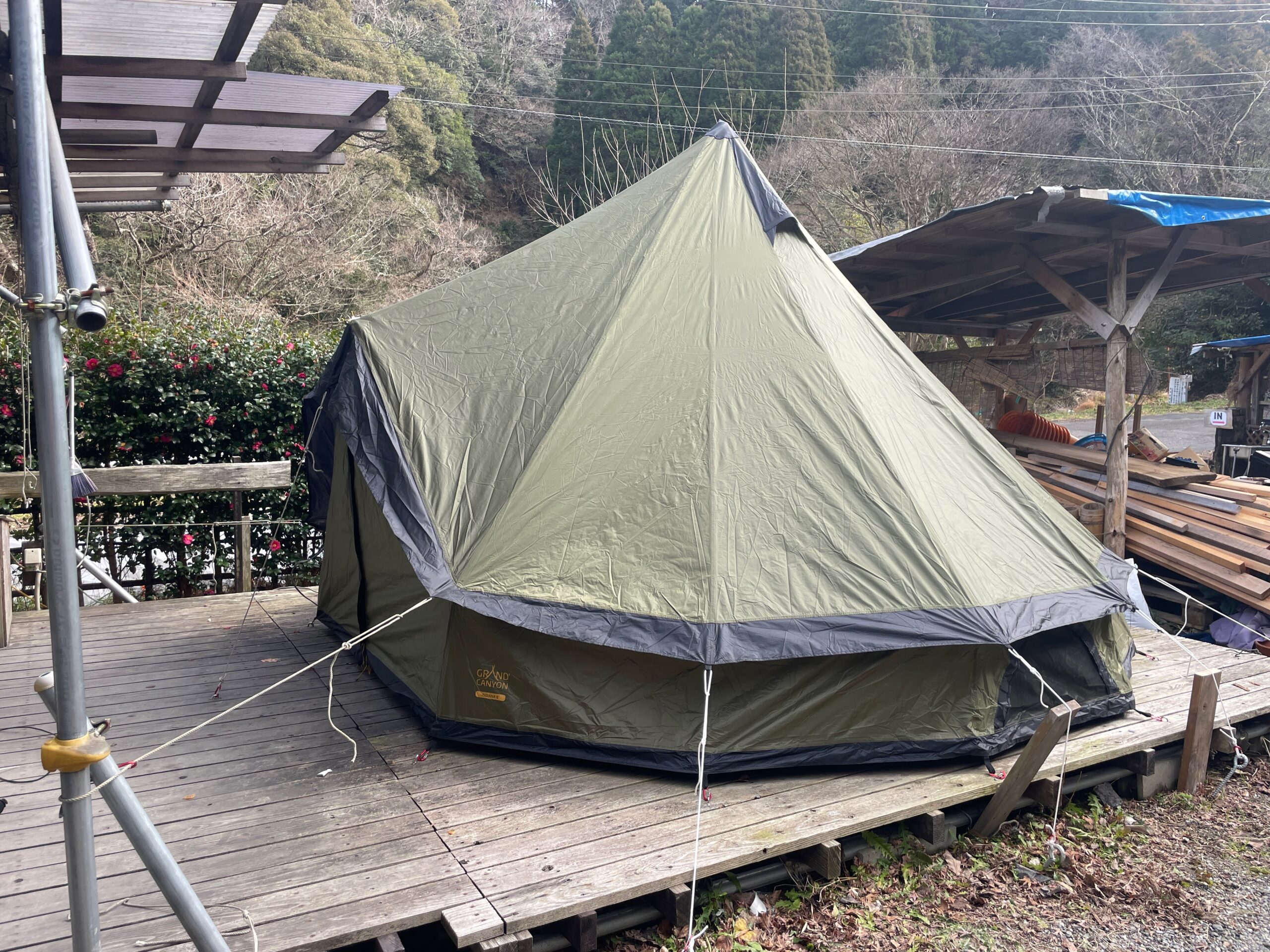 テント付きデッキサイト | 大多喜わんぱくキャンプ場