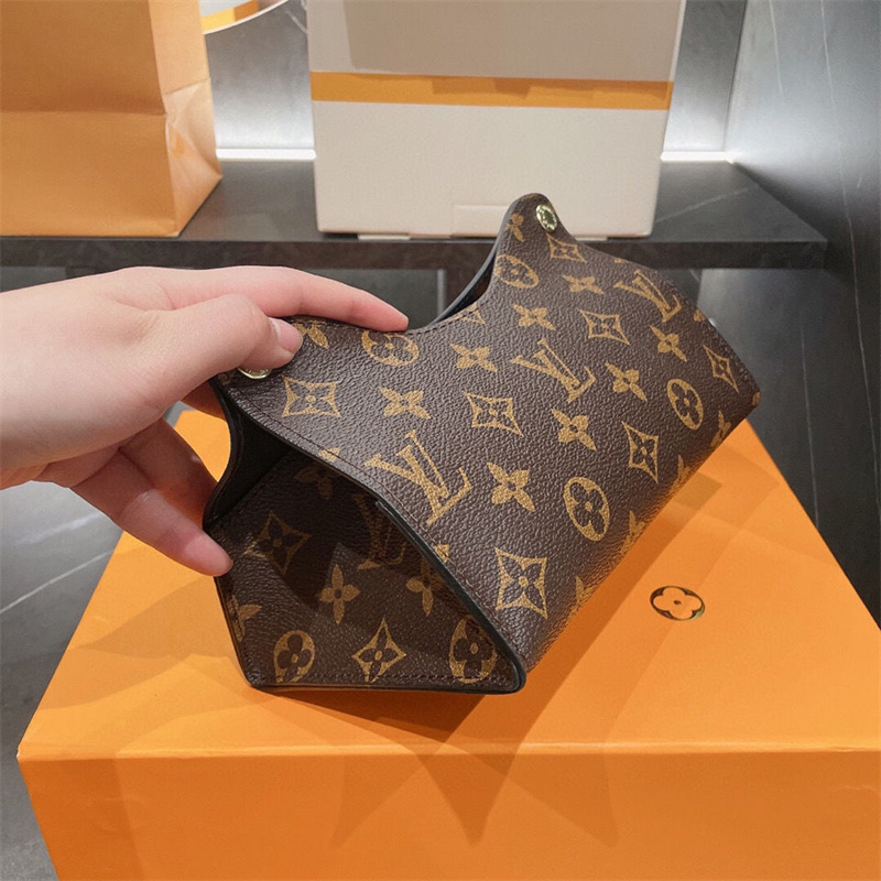わ*～様 LOUIS VUITTON（ルイヴィトン） モノグラム ティッシュケー