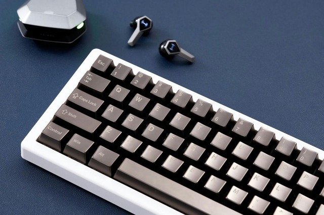 読者プレゼント】フルメタル交換キーキャップAwekeysが早割価格の