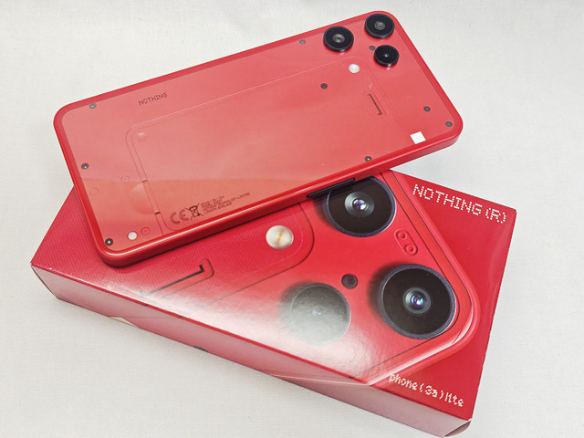 安すぎ】赤ガジェットファンが秒でポチったNothing Phone(3a)Lite実機