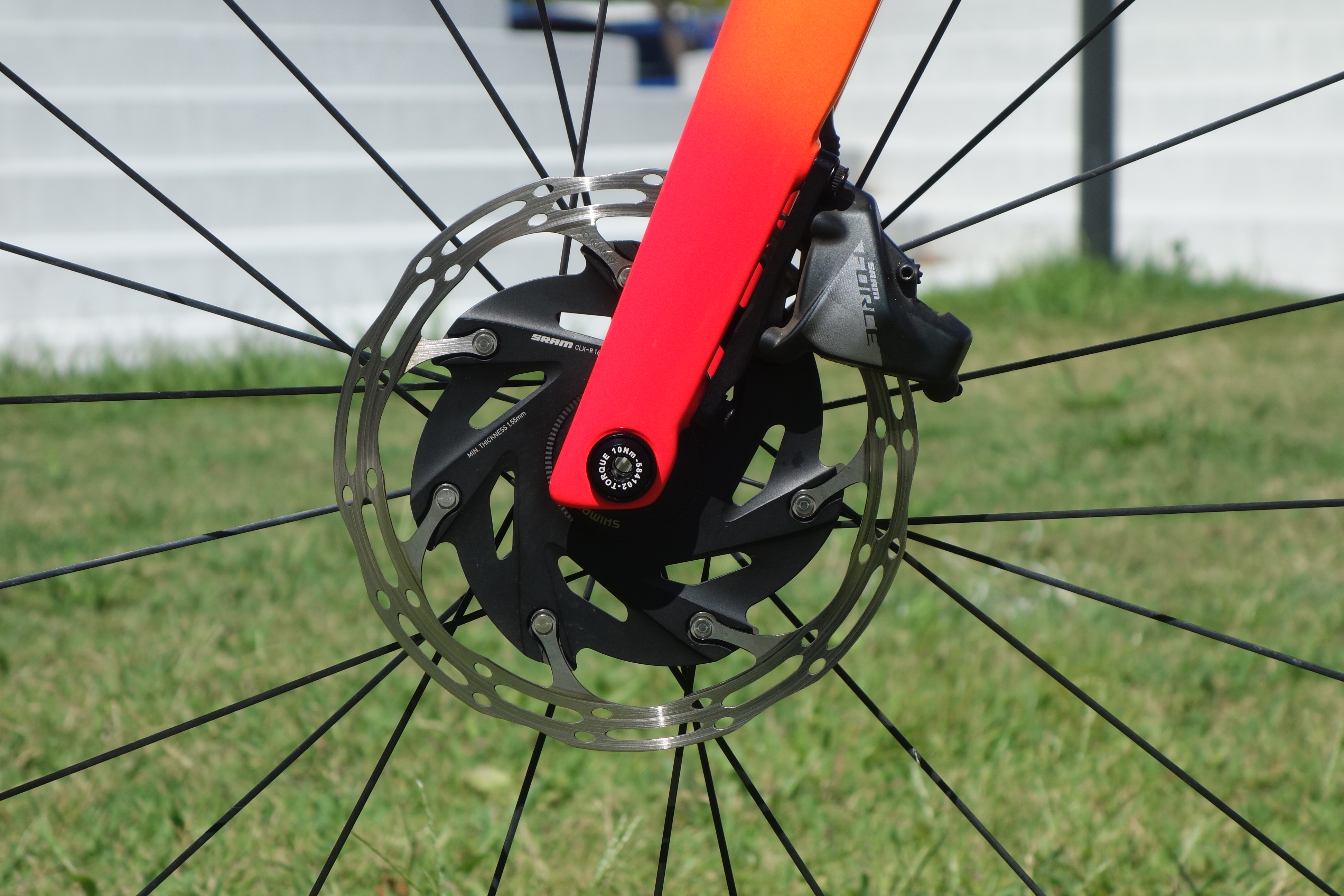 油圧式ディスクブレーキってぶっちゃけどうなの？「乗っているからこそ