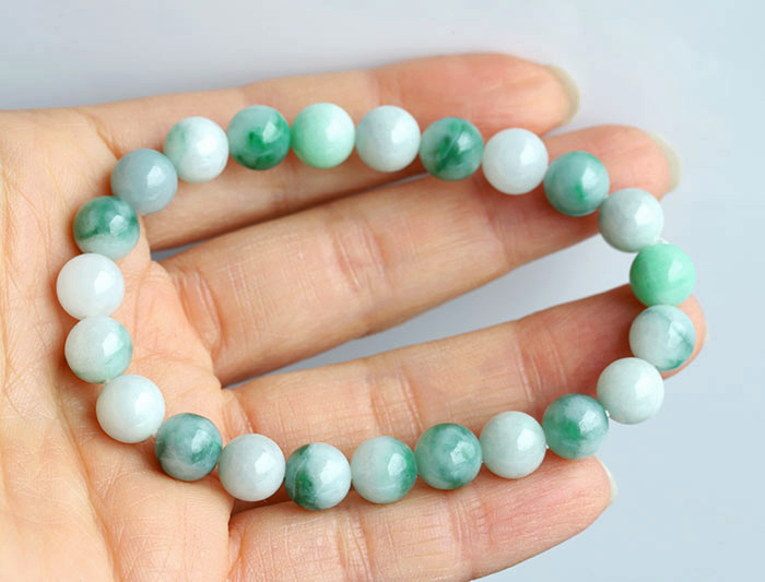 初売り2023！霊石となった本物の糸魚川翡翠をご紹介です♪ | セラピー