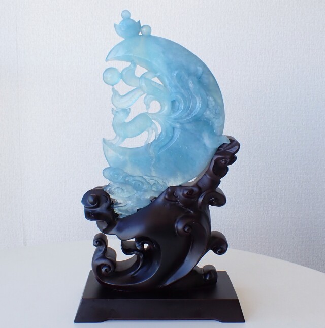 AA0295 ☆プレミアム☆ 九尾の狐／アクアマリン 884g ☆木製台座