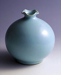 鉢 粉青輪花 青木清高作 鉢 粉青輪花 青木清高作 鉢 粉青輪花 青木清高