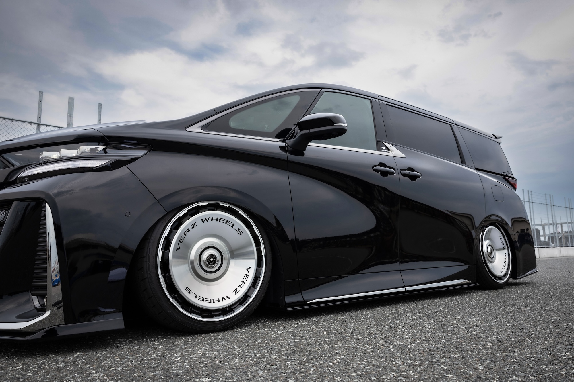 VERZ-WHEELS NEX01 VERZカスタムホイールNEX01｜KUHL JAPANが