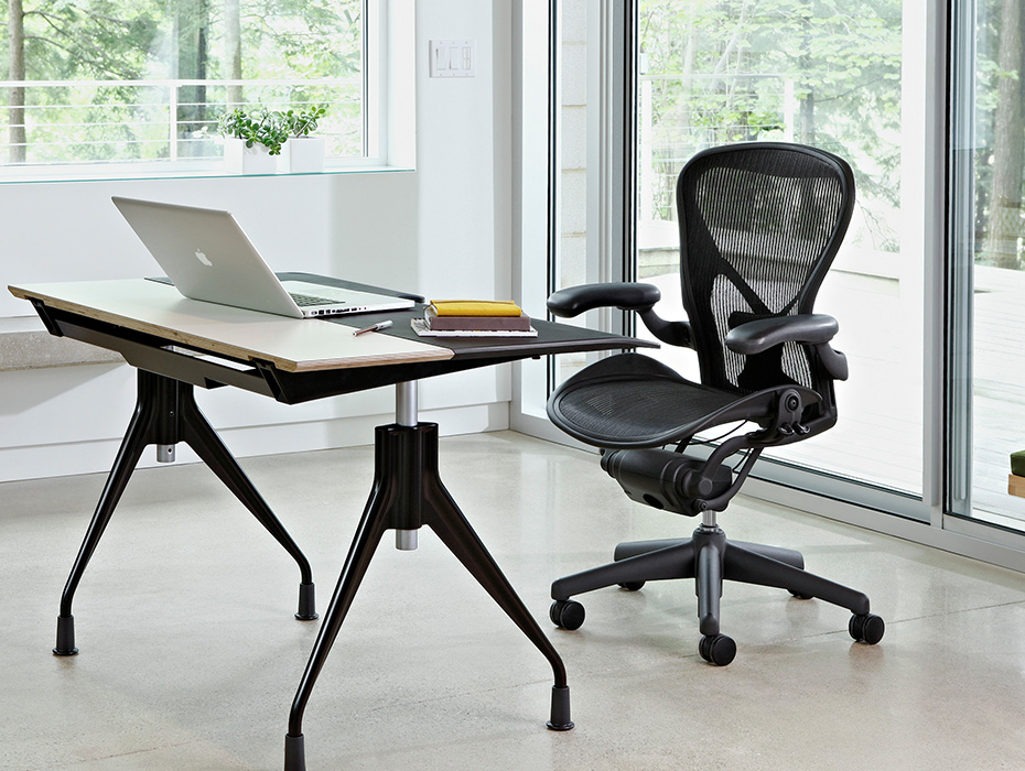 アーロンチェアのすべてをプロが徹底解説 - ハーマンミラー正規販売店