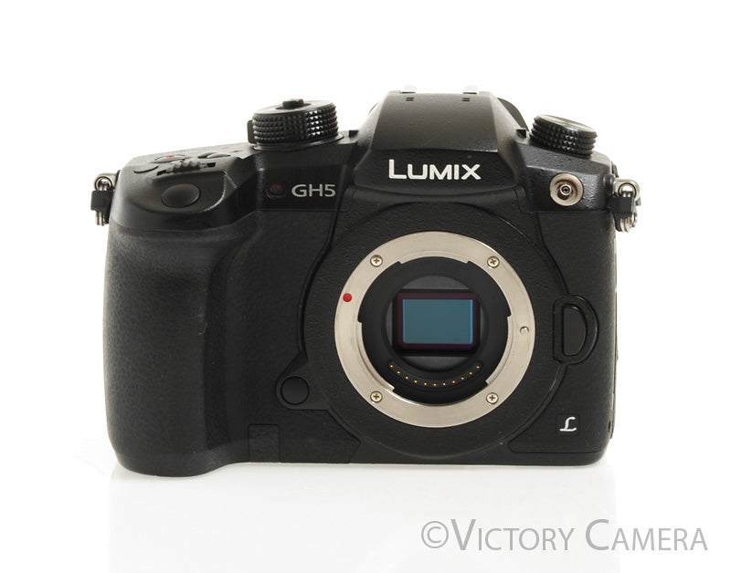Panasonic Lumix GH5 20.3MP 4K Mirrorless Camera Body w/ 2 Bats [EXC+]