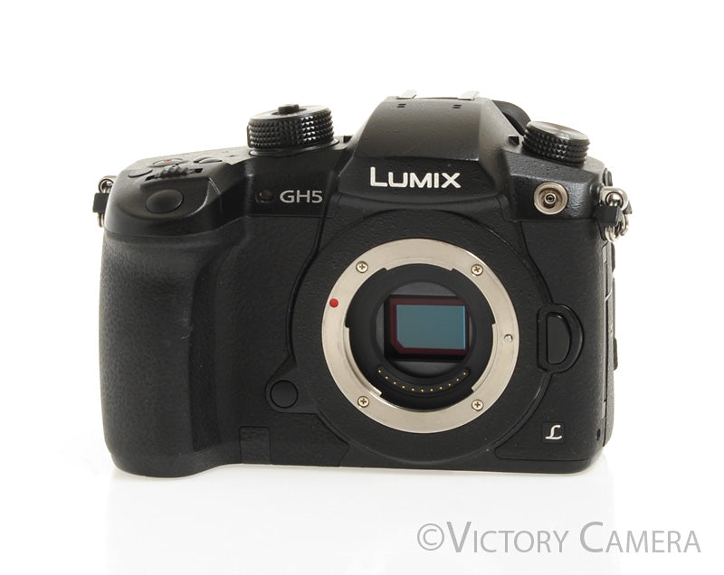 Panasonic Lumix GH5 20.3MP 4K Mirrorless Camera Body w/ 2 Bats [EXC+]