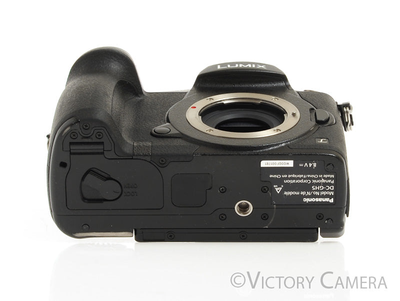 Panasonic Lumix GH5 20.3MP 4K Mirrorless Camera Body w/ 2 Bats [EXC+]