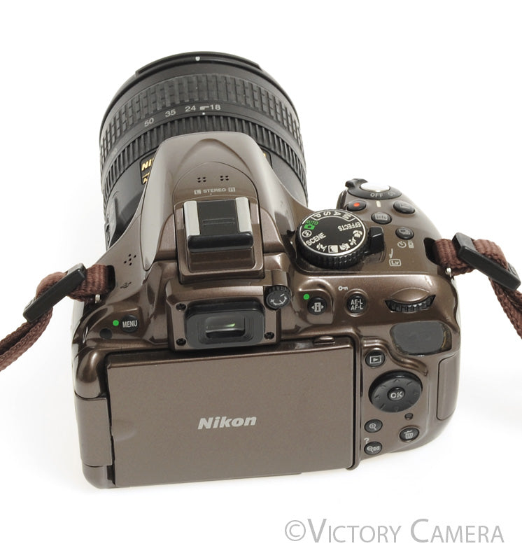 Nikon D5200 Brown 24.1MP DSLR w/ 18-70mm Zoom Lens ~7500 Shots [EXC+]