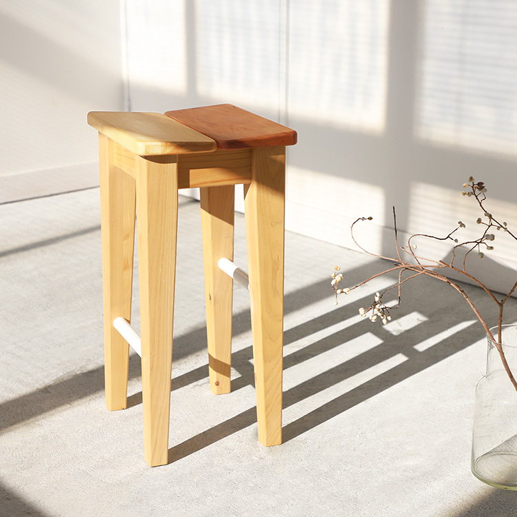 サクラスツール 60｜家具と木製チェアの専門店キシル