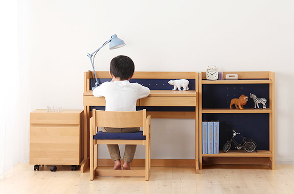 杉工場の学習机 MUCMOC | 家具ROOMヨシダ / 山梨県甲府市家具ROOM