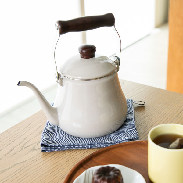 IH対応ホーローケトル 1.5L｜鍋・フライヤー・ケトル｜料理家 栗原