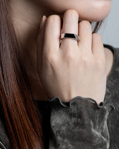 K10 オニキス スラントリング | XOZ 10金リング 天然石 – XOZ