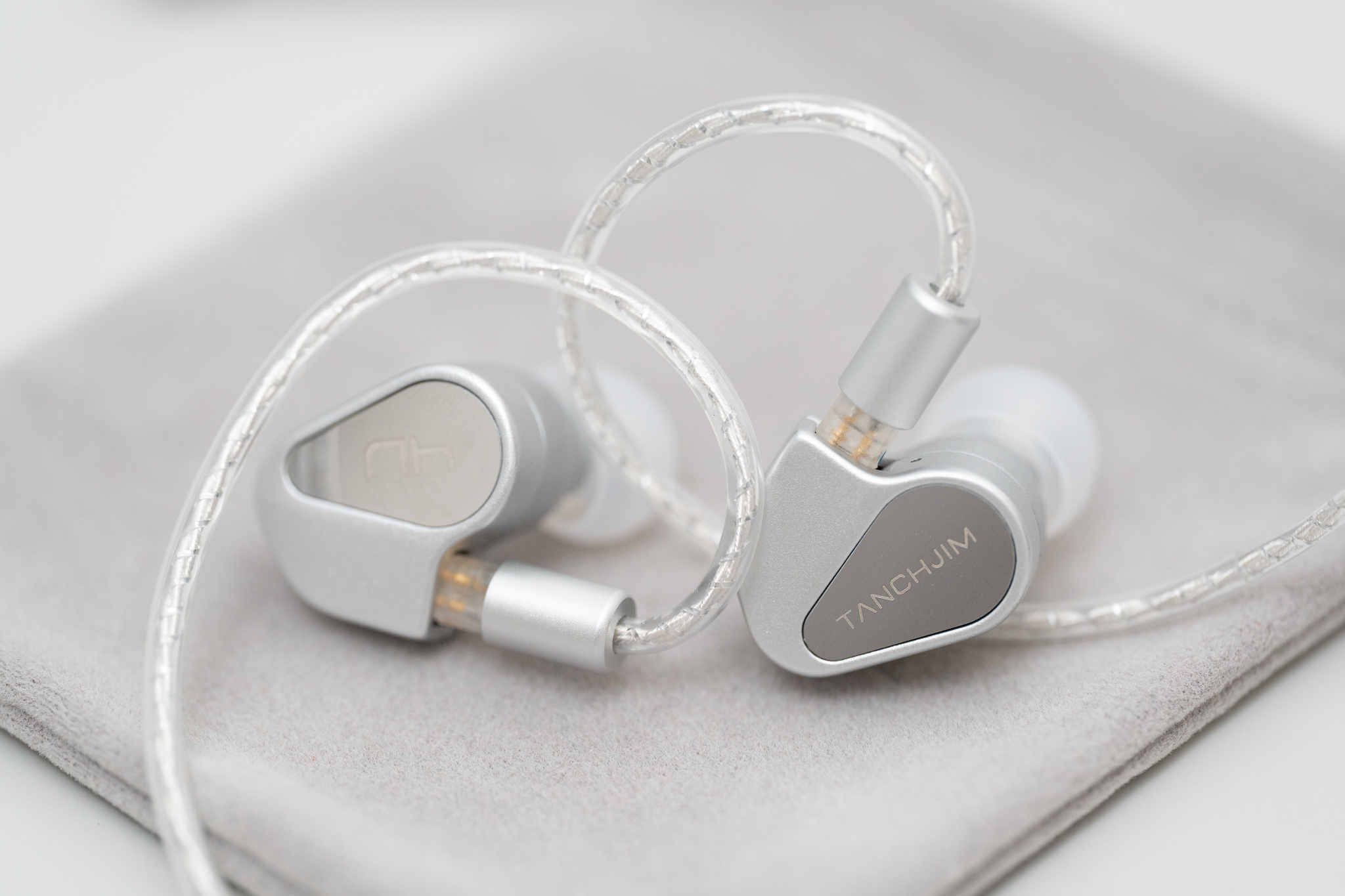 TANCHJIM 4U レビュー：1万円前後で驚異の音質、澄み渡った中高音域が