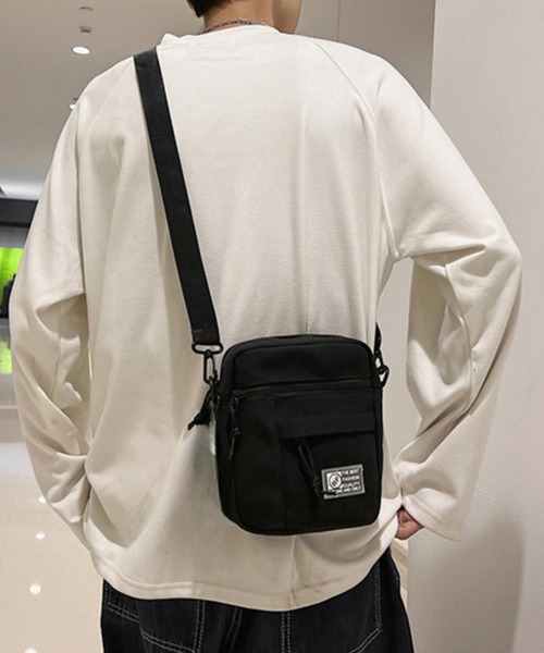 LA VORAGINE（ラ ヴォラジネ） ショルダーバッグ バッグ キャンバス