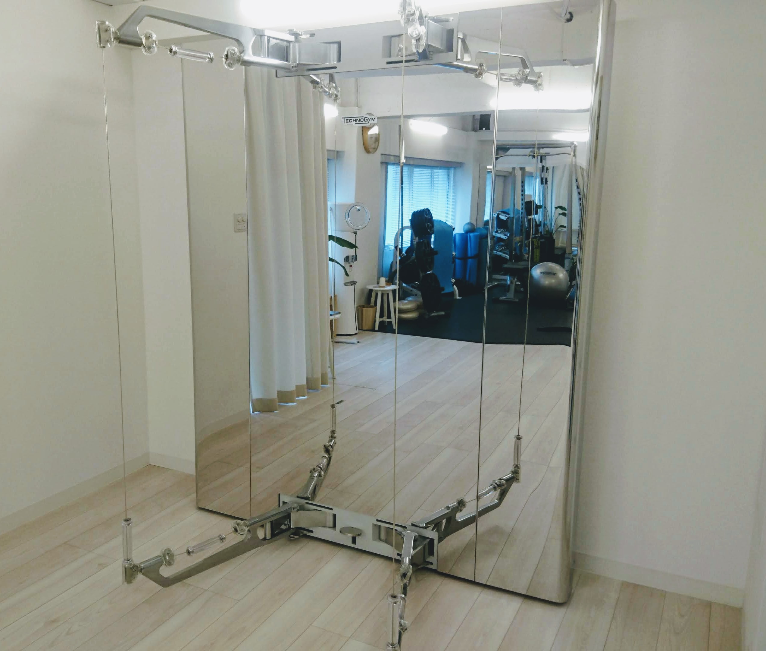 ActFitのマシン（Technogym社のキネシス） | 芝公園、三田、田町の