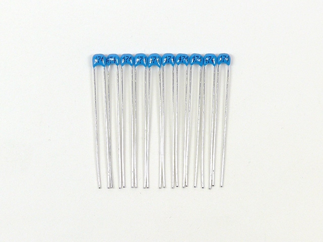 積層セラミックコンデンサー 0.47μF50V X7R 2.54mmピッチ: 受動部品