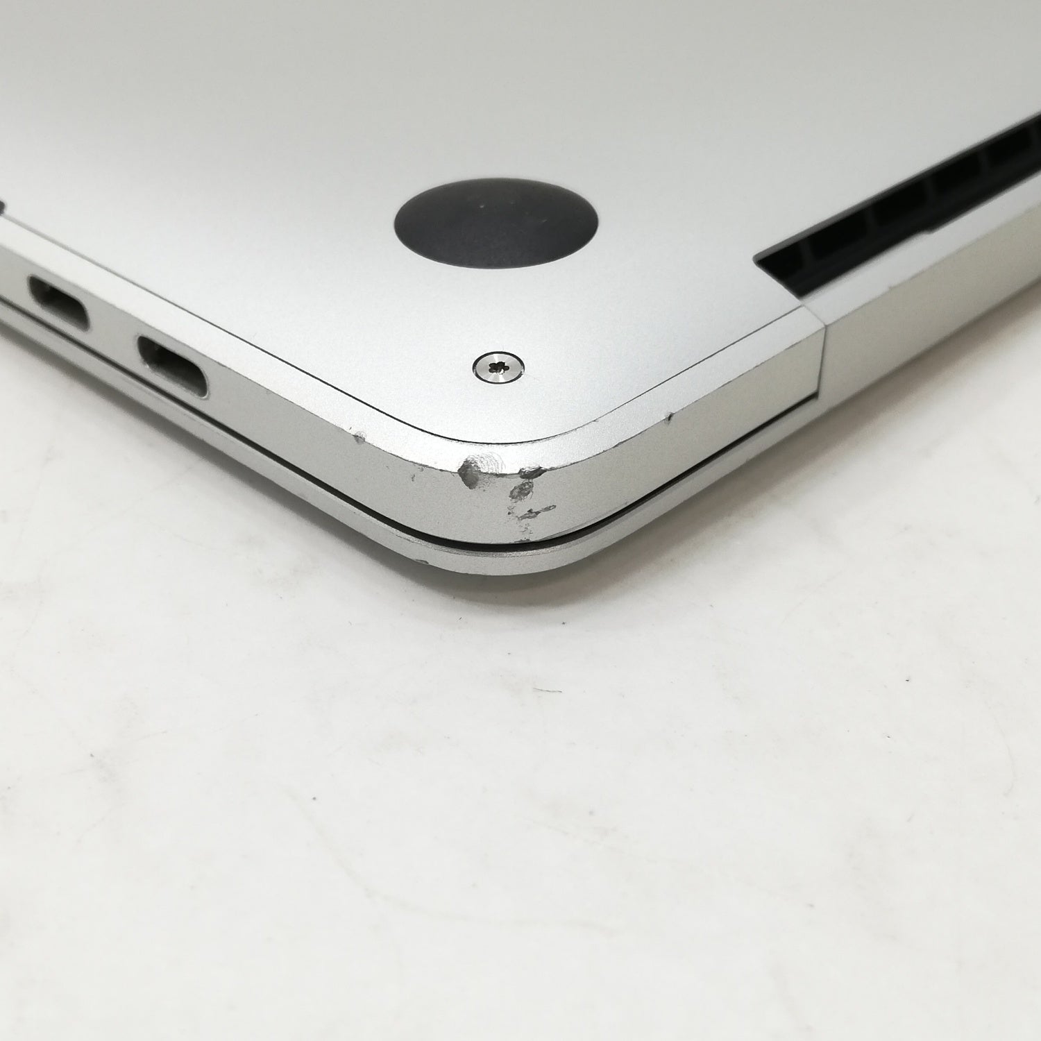 MacBook 中古 販売】MacBook Pro Touch Bar / 13インチ / 2020 / 32GB