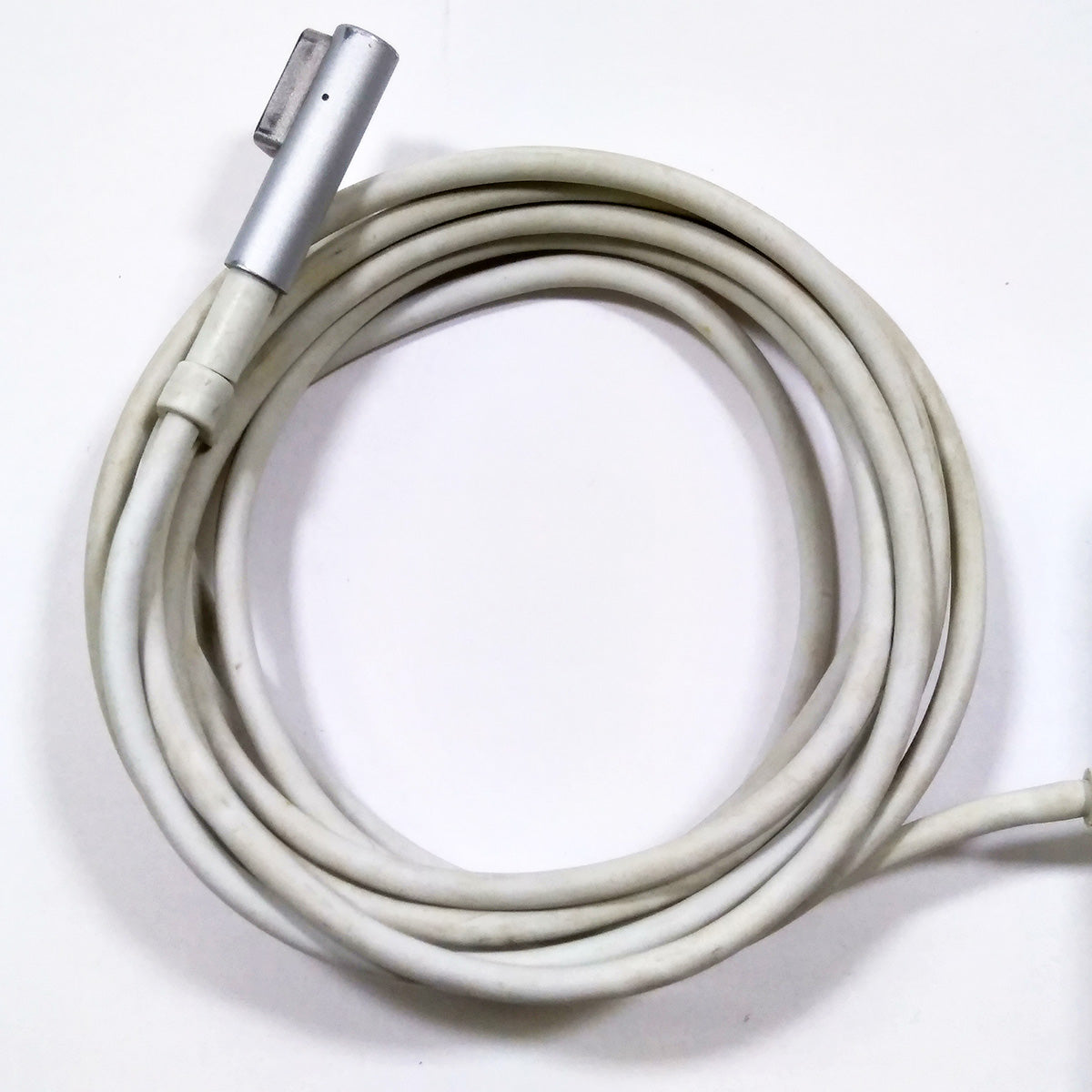 Apple 85W MagSafe電源アダプタ [A_MC556J/B] – 秋葉館