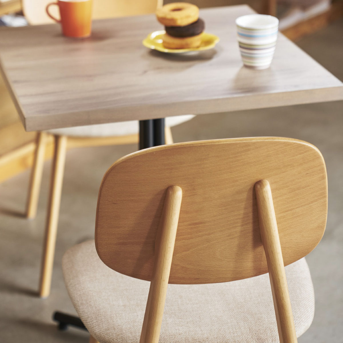 QUON】プラムN Plum | aides.jp | 業務用椅子・店舗家具の格安通販