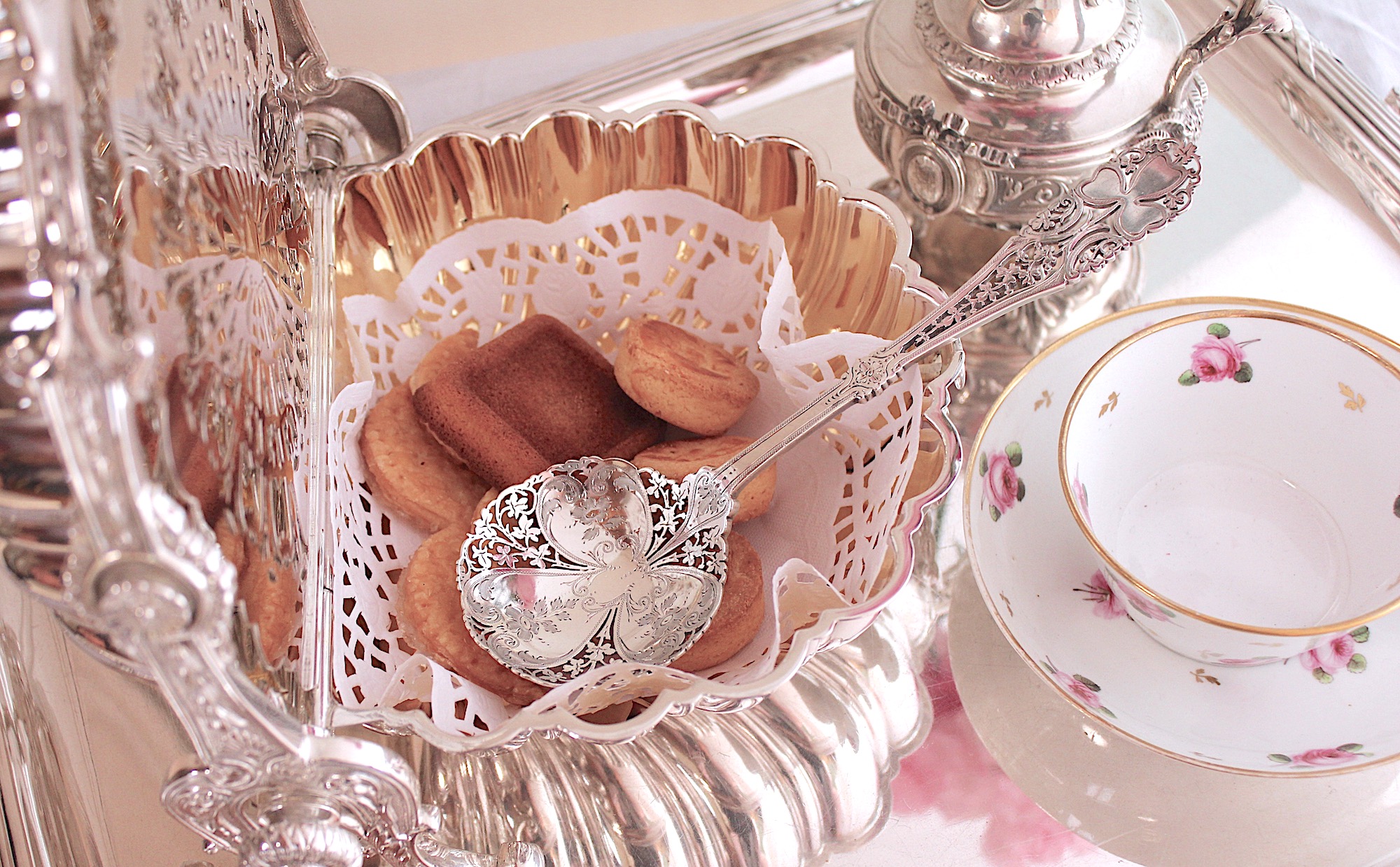 Sold：純銀ピアスサービングスプーン1910年ロンドン 三つ葉 | アリス