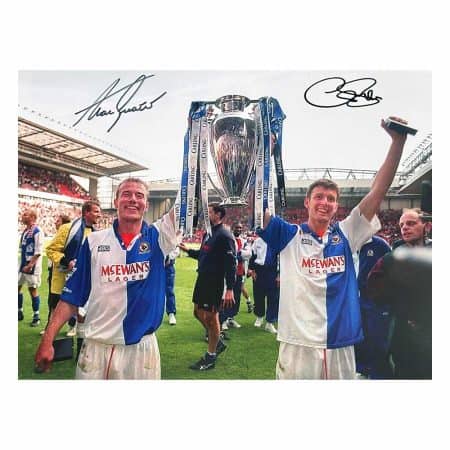 アラン・シアラーとクリス・サットンの二重署名ブラックバーン