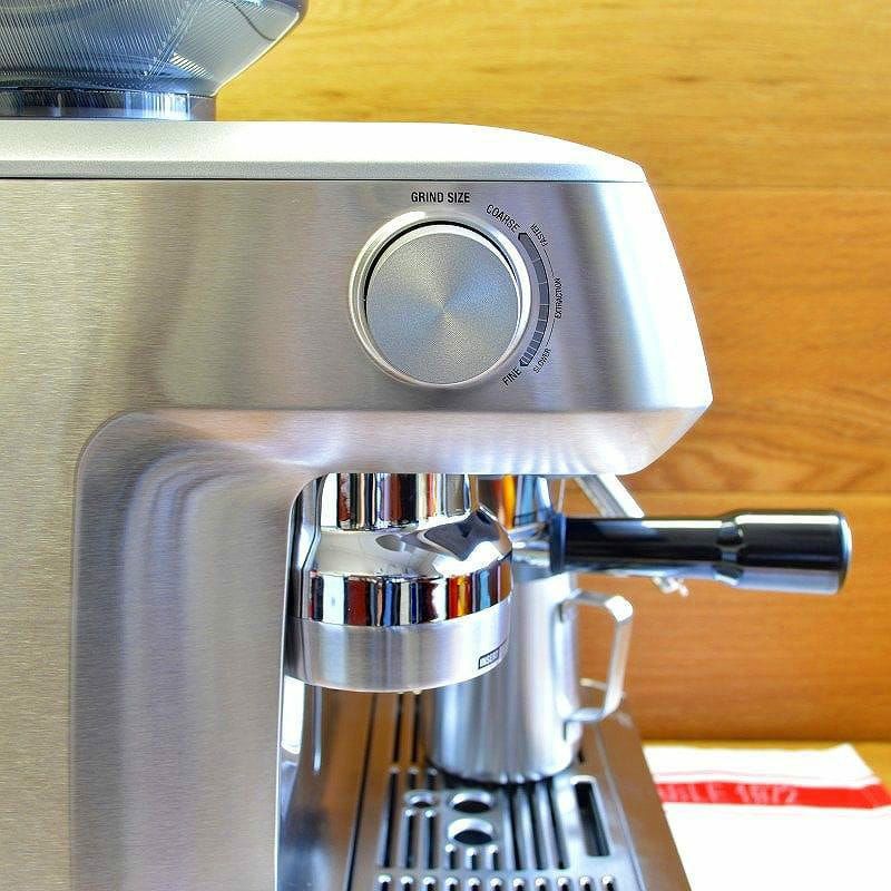 家庭用 エスプレッソマシン ブレビル セミオートマチック 豆挽き付